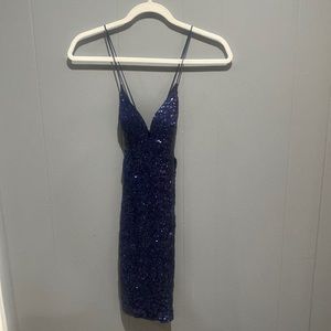 NEW HELLO MOLLY sweetheart neck sequin cocktail dress